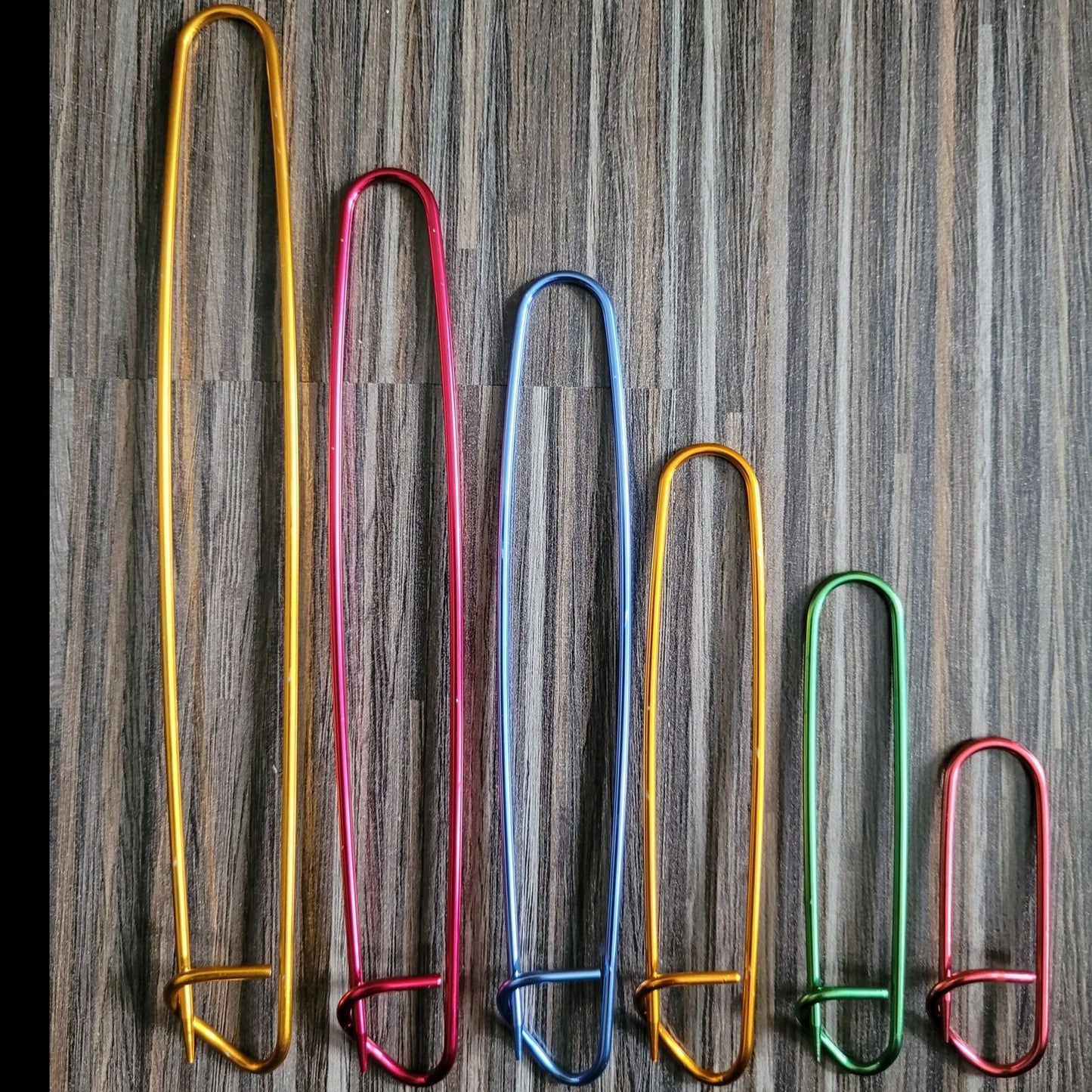 Épingles métalliques grandeurs variées - Ensemble de 6